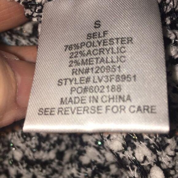 Olive and Oak Pullover Sweater Size S - Picture 4 of 5